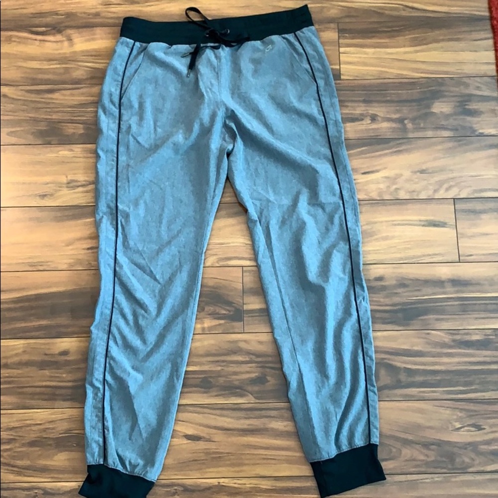 GAP joggers!